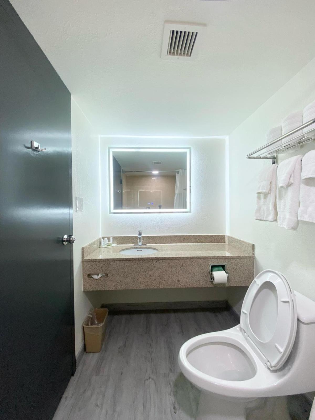 Ramada By Wyndham Tuscaloosa Ξενοδοχείο Εξωτερικό φωτογραφία