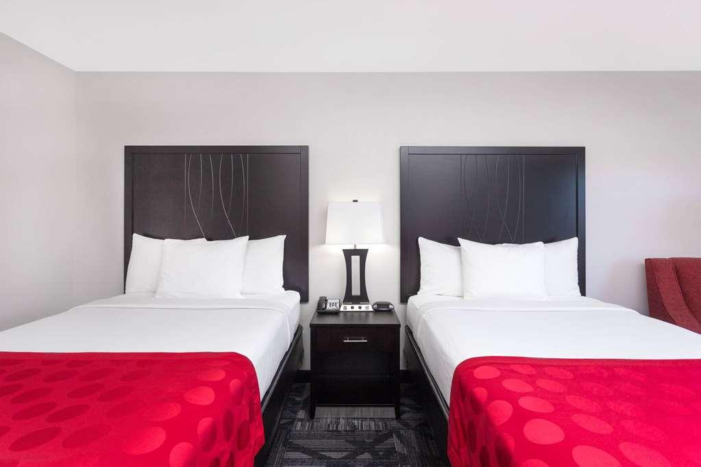 Ramada By Wyndham Tuscaloosa Ξενοδοχείο Δωμάτιο φωτογραφία