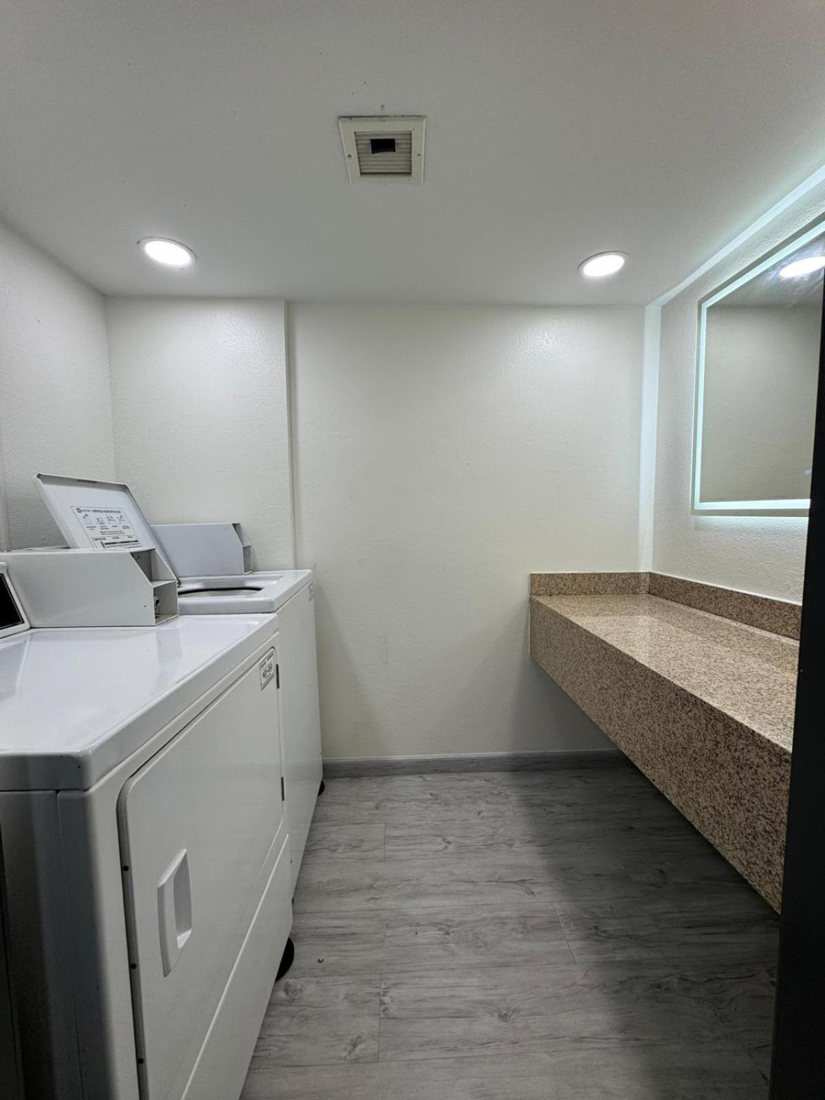 Ramada By Wyndham Tuscaloosa Ξενοδοχείο Εξωτερικό φωτογραφία