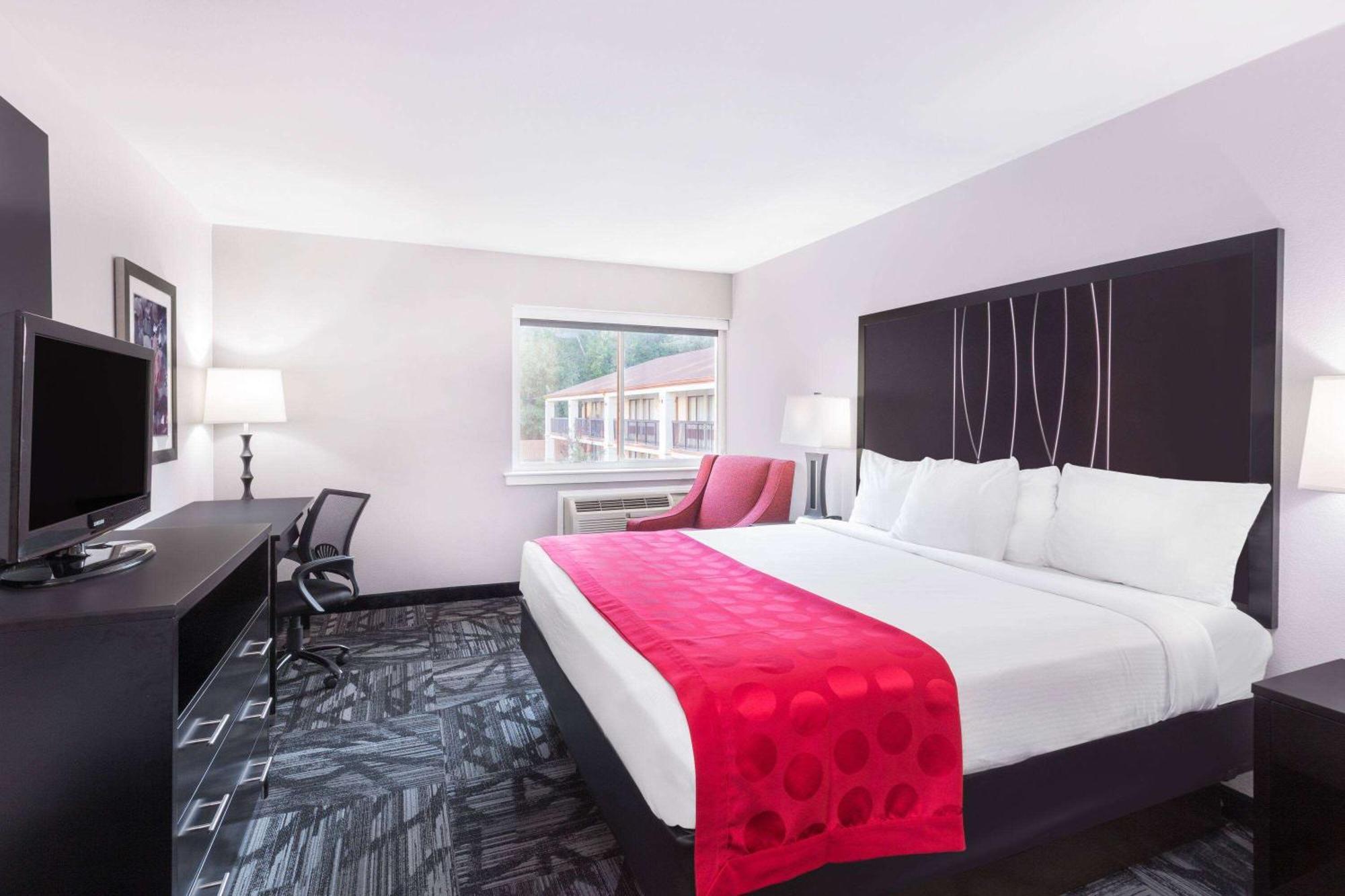 Ramada By Wyndham Tuscaloosa Ξενοδοχείο Εξωτερικό φωτογραφία