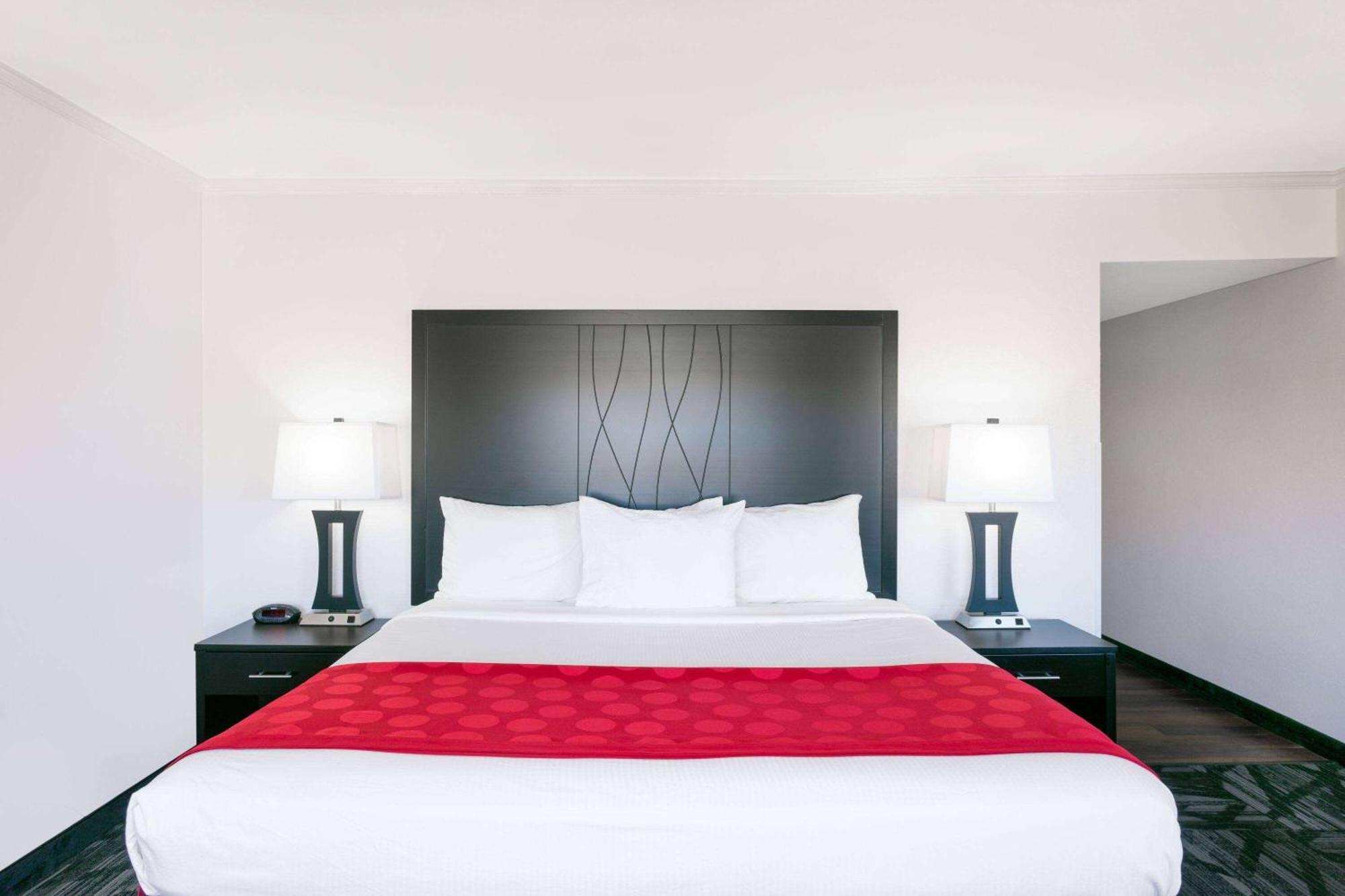 Ramada By Wyndham Tuscaloosa Ξενοδοχείο Εξωτερικό φωτογραφία